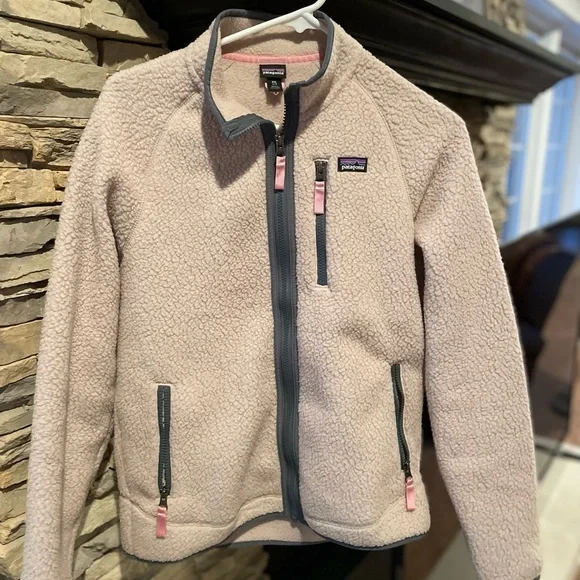 Women's Patagonia Fleece Jacket - Picture 2 of 5